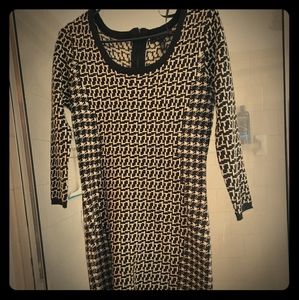 Sweater dress black and white